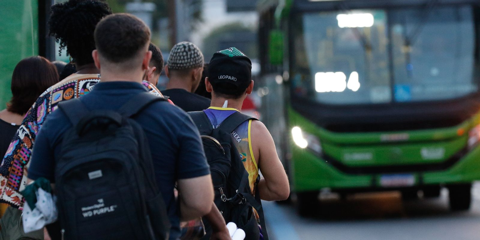 Motoristas de ônibus  do Rio iniciam greve nesta segunda-feira